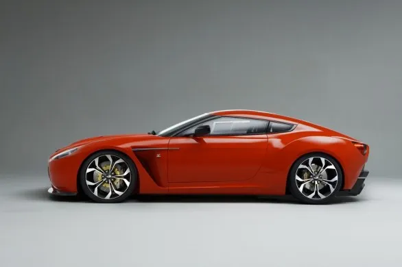 Aston Martin V12 Zagato, quelle gueule ! — photo 1