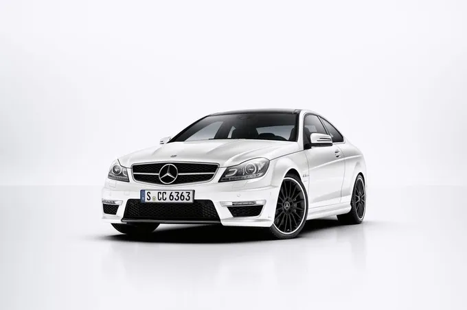 Mercedes C63 AMG Coupé, j'adore... — photo 1