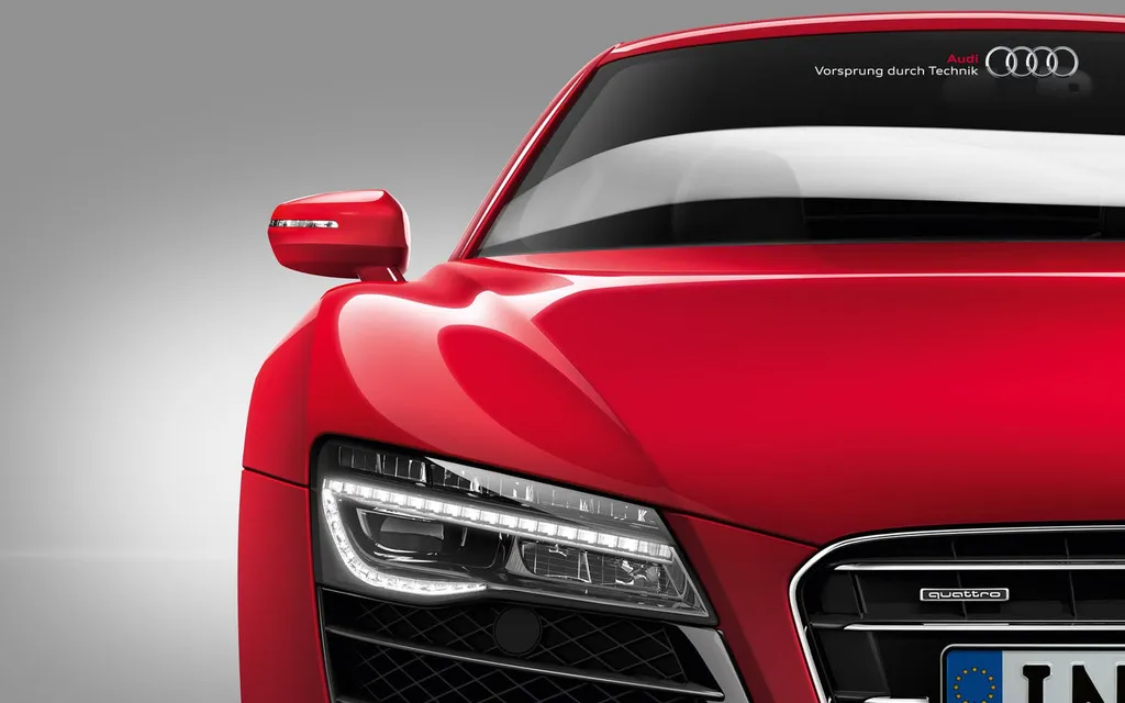Audi R8 2012, des diodes et des chevaux — photo 1