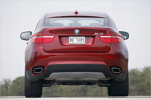 bmw-x6-4 BMW X6, l'archétype du crossover — photo 2