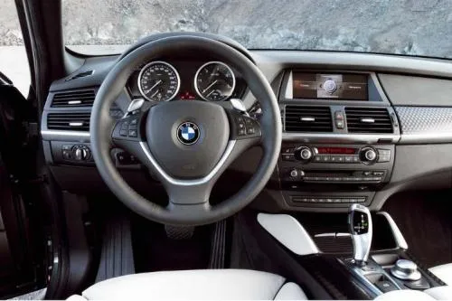 BMW X6 INTERIEUR