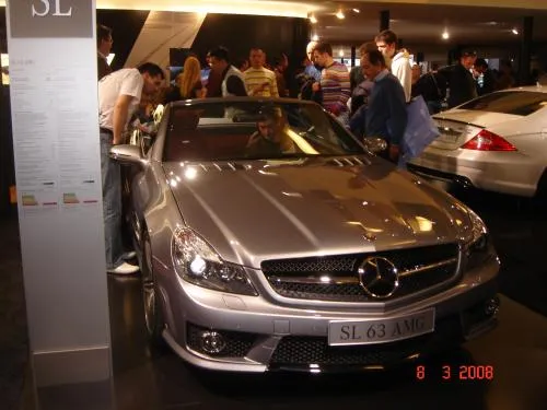 Mercedes SL 63 AMG