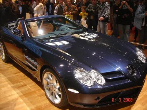Mercedes SLR Roadster Bleu