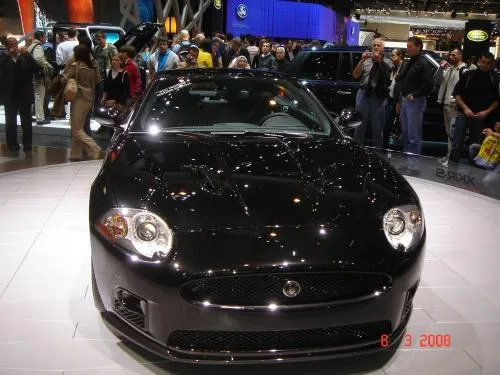 Jaguar XKR-S Noire face
