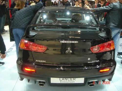 Mitsubishi lancer