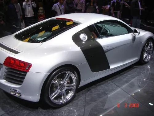Audi R8 Gris 2