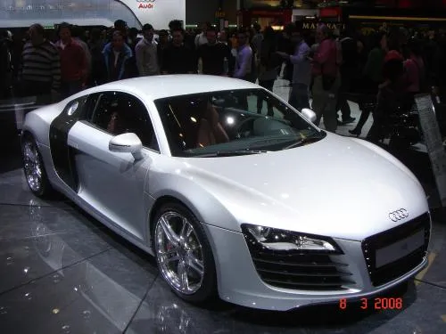 Audi R8 Grise 4
