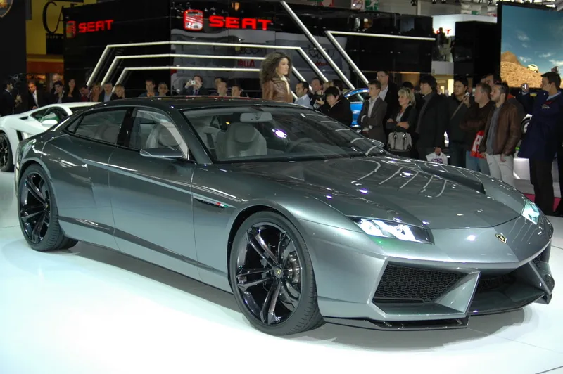 lamborghini-estoque-10