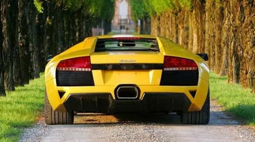 Lamborghini jaune