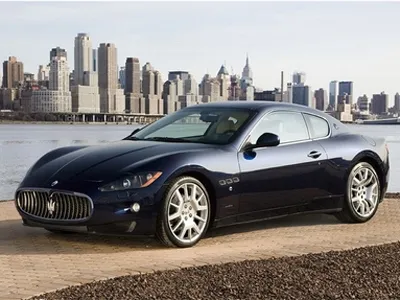 Maserati Gran Tourismo noire