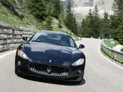 Maserati Gran Tourismo noire 2