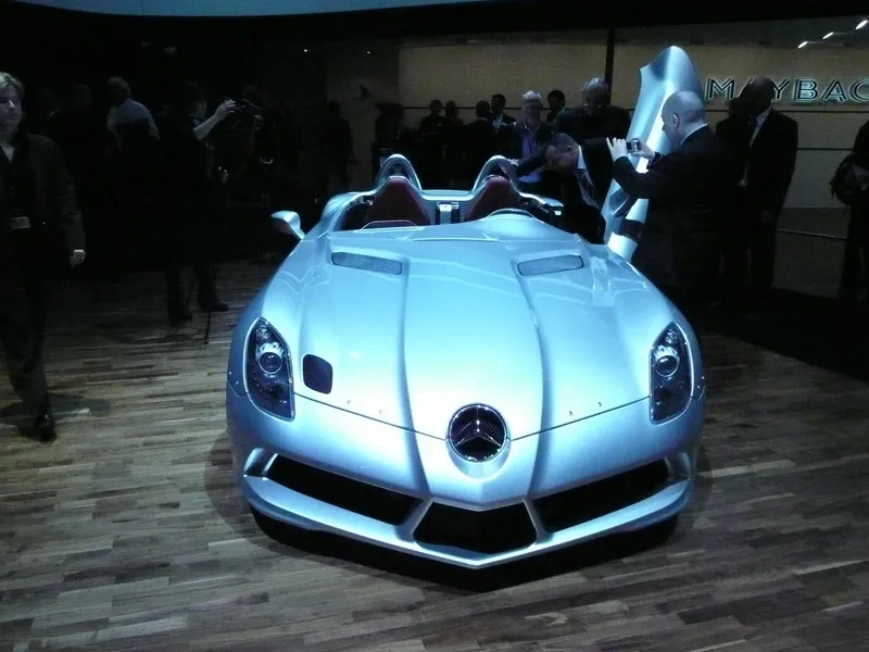 mercedes-slr-stirling-moss-1