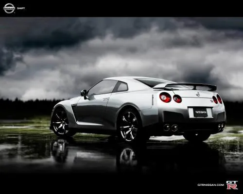 Nissan GT-R Arrière