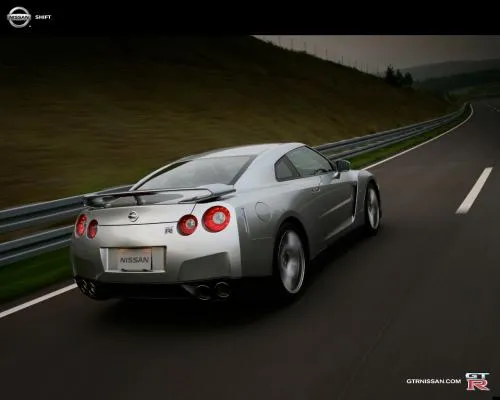 Nissan GT-R piste