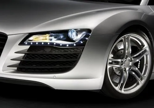 phare audi r8