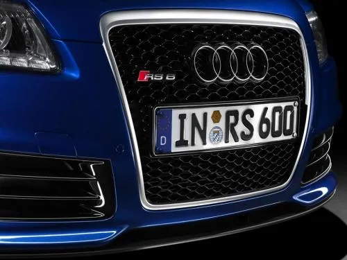 Audi RS6 4  bleue