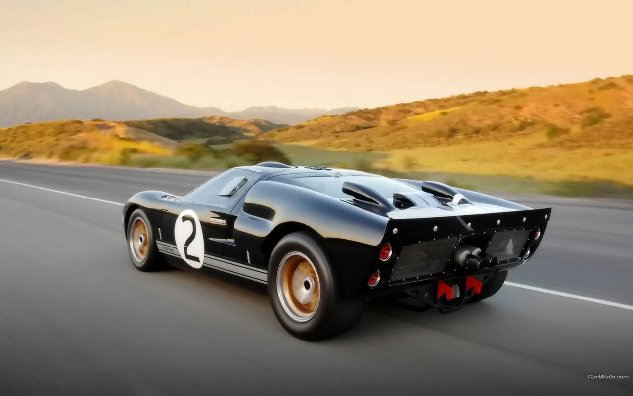 Shelby GT 40 Anniversaire, pure et dure... — photo 1